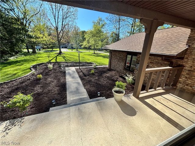 7447 McLELLAN Drive, Walton Hills, OH 44146