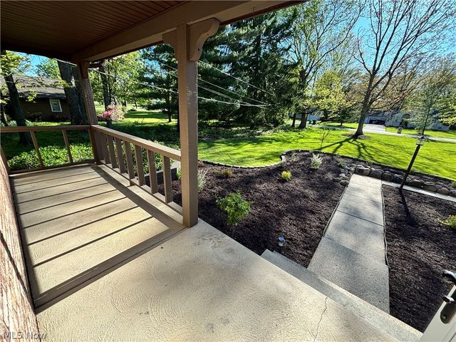 7447 McLELLAN Drive, Walton Hills, OH 44146