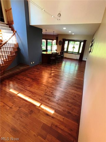 7447 McLELLAN Drive, Walton Hills, OH 44146