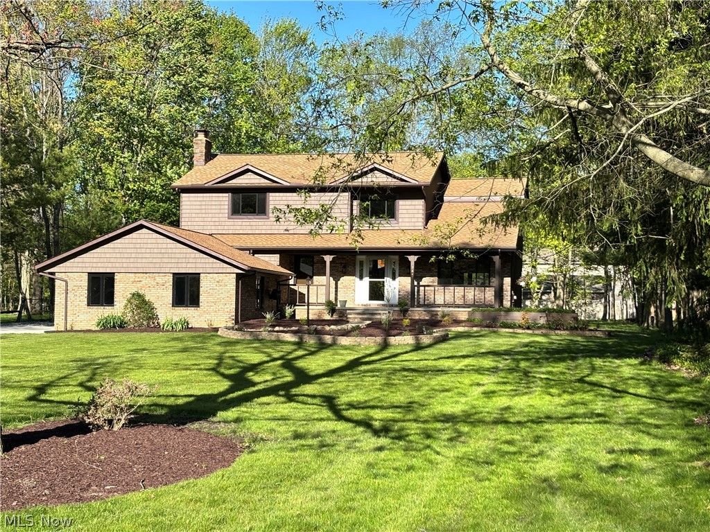 7447 McLELLAN Drive, Walton Hills, OH 44146