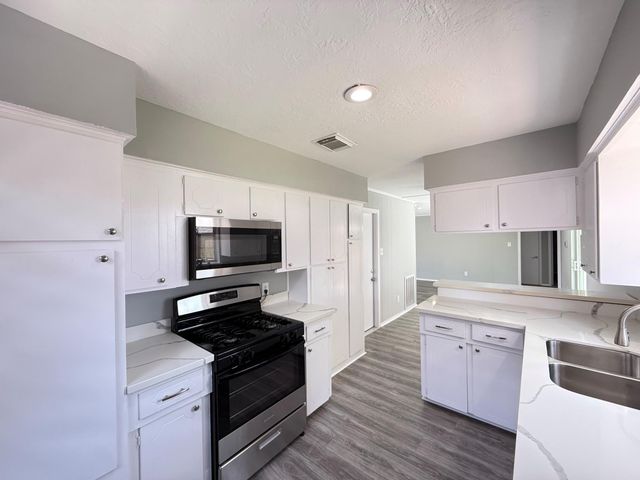 1853 El Mar Lane, Seabrook, TX 77586