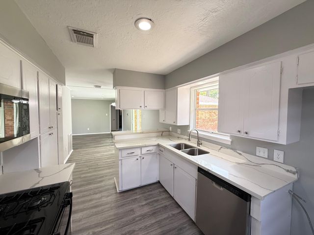 1853 El Mar Lane, Seabrook, TX 77586