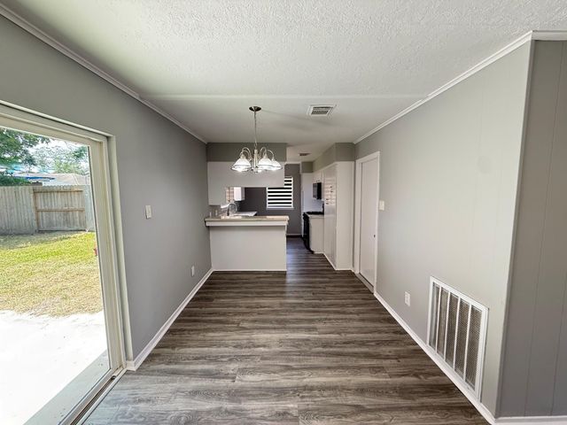 1853 El Mar Lane, Seabrook, TX 77586