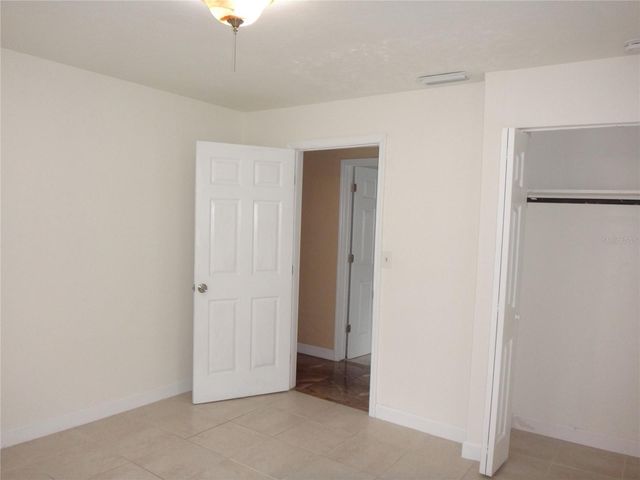 212 BASSEDENA CIRCLE S, Lakeland, FL 33805