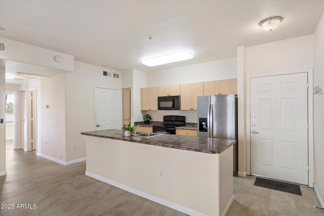 18416 N CAVE CREEK Road 2069, Phoenix, AZ 85032