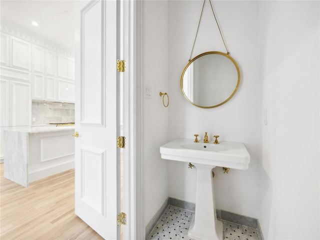 6100 NW Grand Boulevard 6103, Oklahoma City, OK 73118