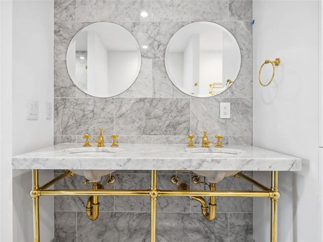 6100 NW Grand Boulevard 6103, Oklahoma City, OK 73118