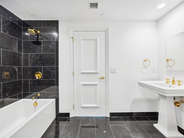 6100 NW Grand Boulevard 6103, Oklahoma City, OK 73118