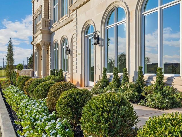 6100 NW Grand Boulevard 6103, Oklahoma City, OK 73118