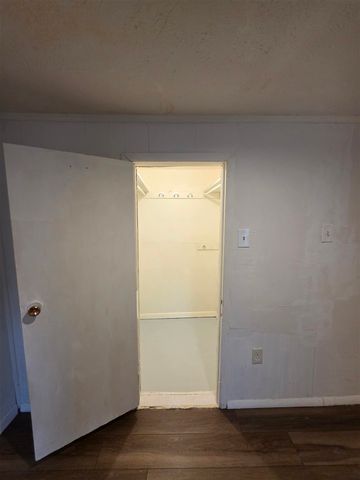 709 SW Garfield Ave, Lawton, OK 73501