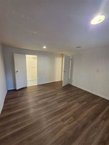 709 SW Garfield Ave, Lawton, OK 73501