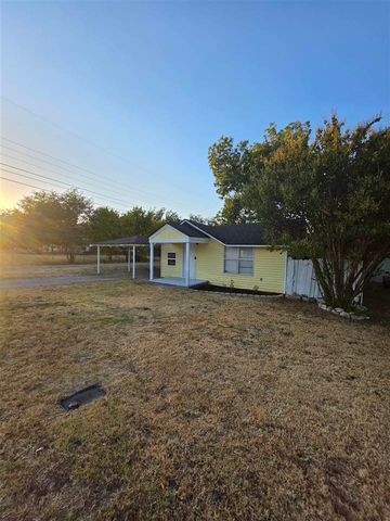 709 SW Garfield Ave, Lawton, OK 73501