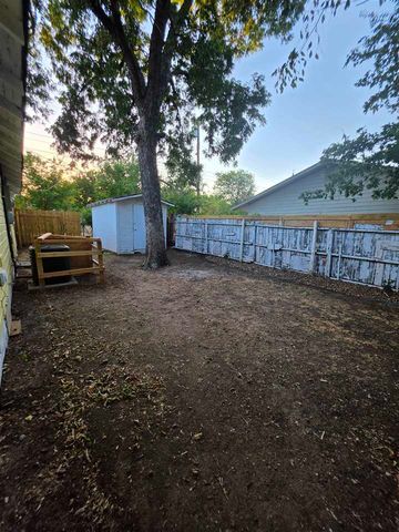 709 SW Garfield Ave, Lawton, OK 73501