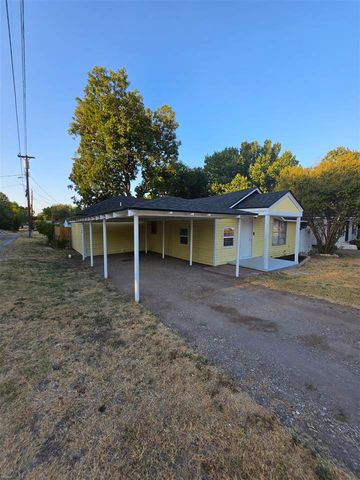 709 SW Garfield Ave, Lawton, OK 73501