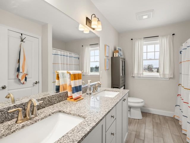 49 Hill Road, South Hero, VT 05486