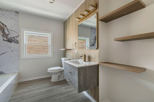 8052 S Harvard Avenue, Chicago, IL 60620