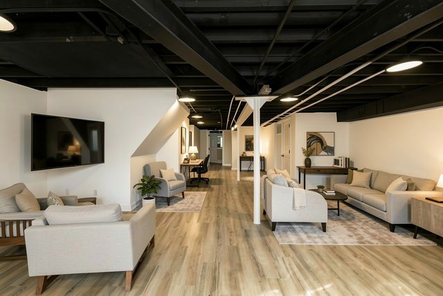 8052 S Harvard Avenue, Chicago, IL 60620
