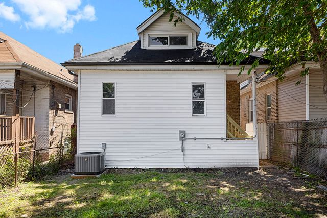 8052 S Harvard Avenue, Chicago, IL 60620