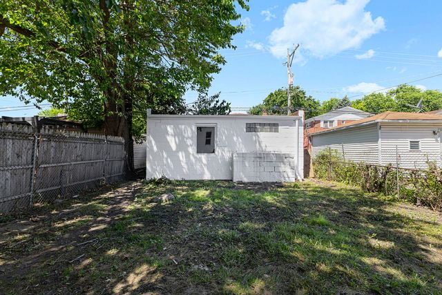 8052 S Harvard Avenue, Chicago, IL 60620