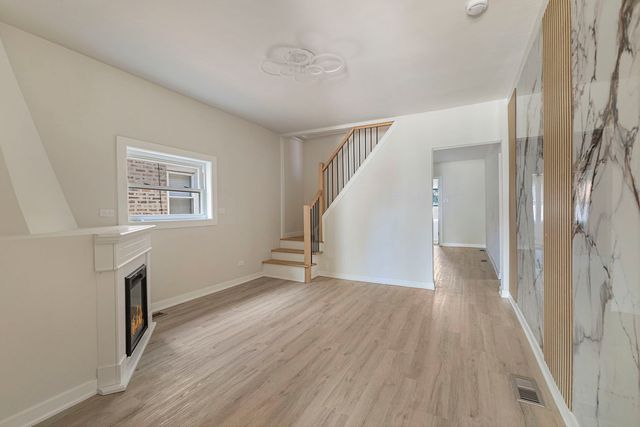 8052 S Harvard Avenue, Chicago, IL 60620