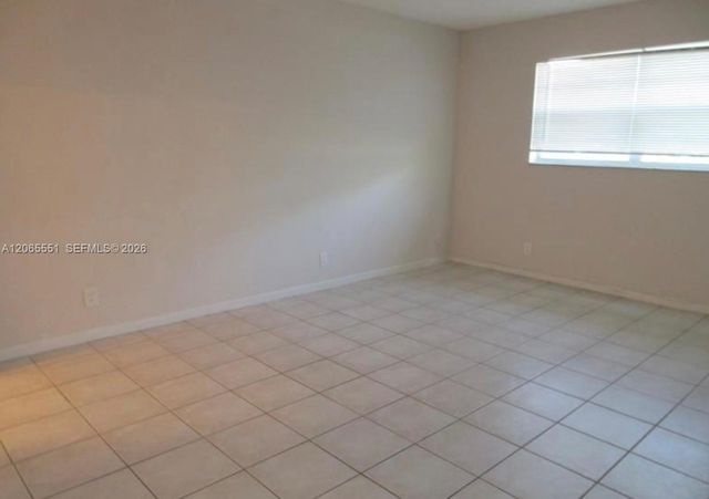 10751 Royal Palm Boulevard 17, Coral Springs, FL 33065