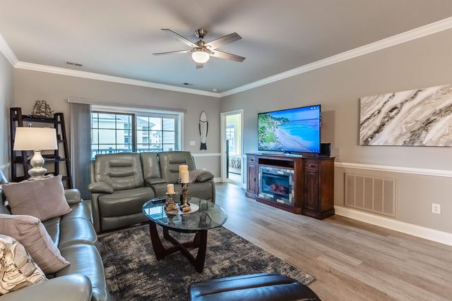 4843 Luster Leaf Cir Apt 302, Myrtle Beach, SC 29577