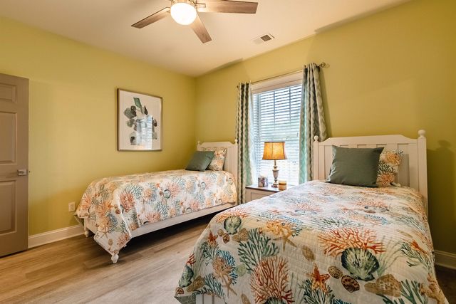 4843 Luster Leaf Cir Apt 302, Myrtle Beach, SC 29577