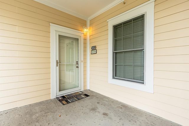 4843 Luster Leaf Cir Apt 302, Myrtle Beach, SC 29577