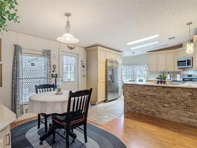 104 ADMIRAL LANE, Debary, FL 32713