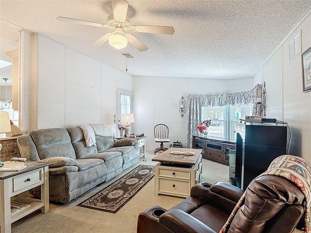 104 ADMIRAL LANE, Debary, FL 32713