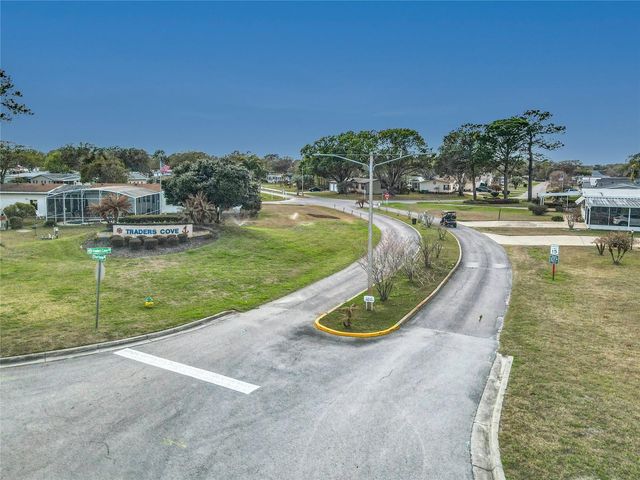 104 ADMIRAL LANE, Debary, FL 32713