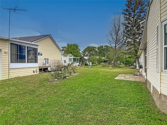 104 ADMIRAL LANE, Debary, FL 32713