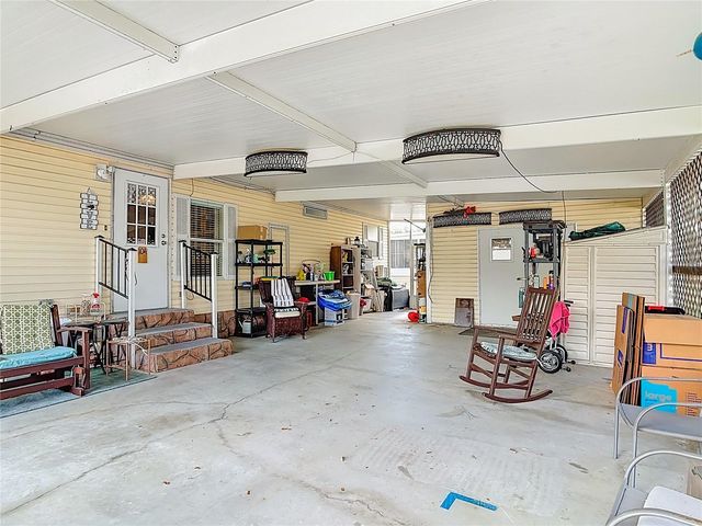 104 ADMIRAL LANE, Debary, FL 32713