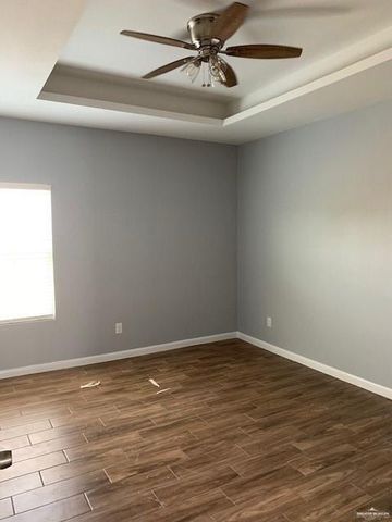 909 W Smith Drive, Pharr, TX 78577