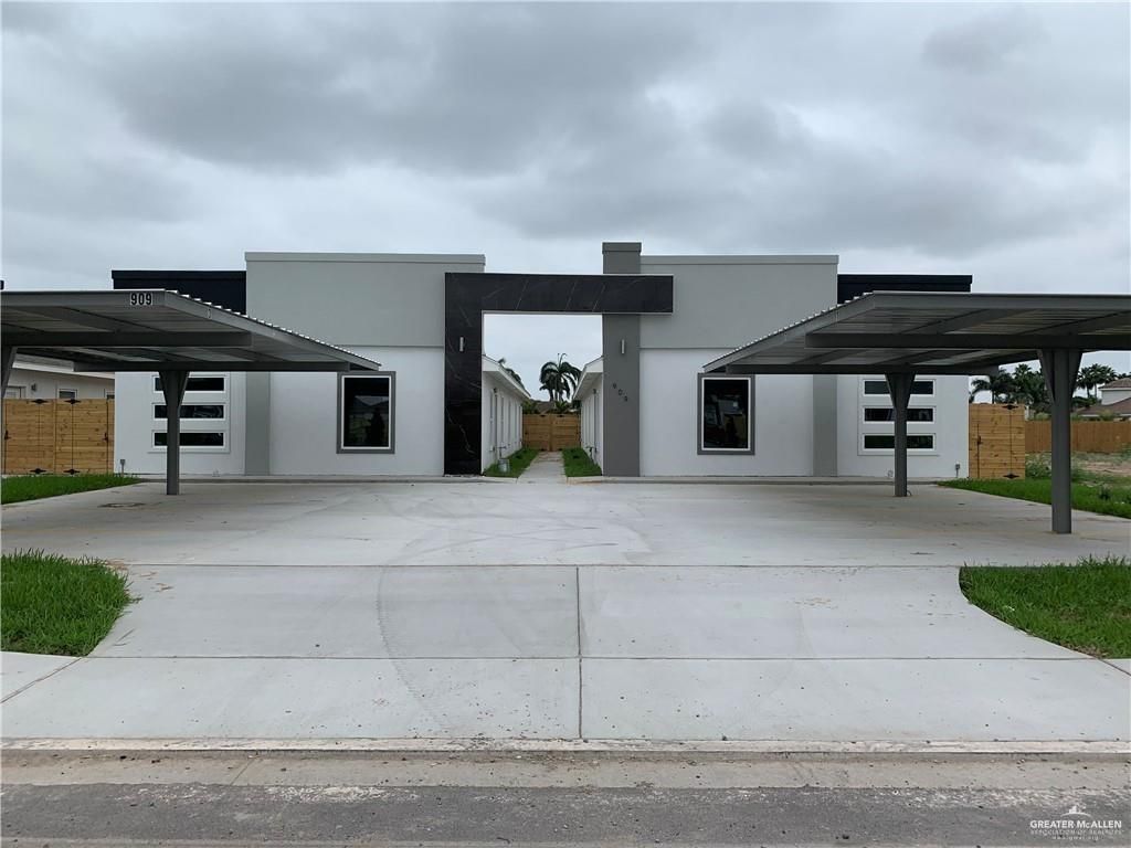 909 W Smith Drive, Pharr, TX 78577