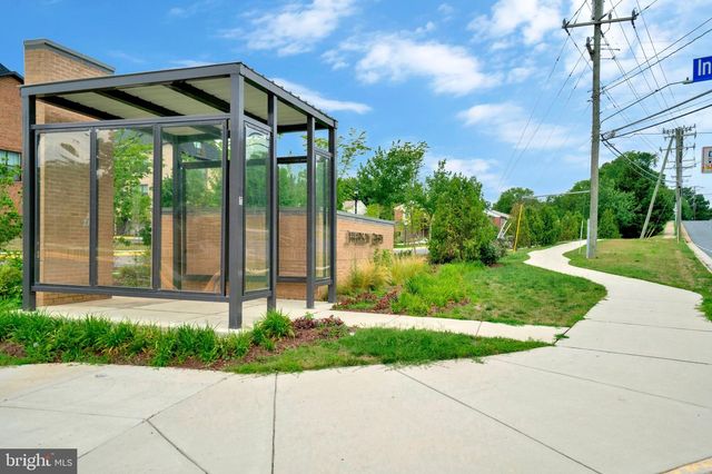 5625 INDEPENDENCE CIR, Alexandria, VA 22312