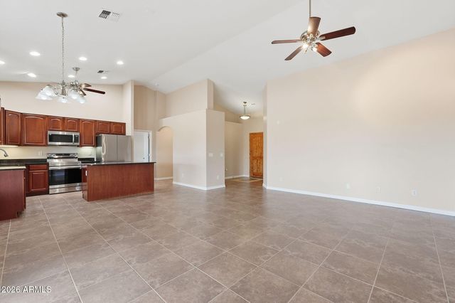 32324 N APACHE Avenue, San Tan Valley, AZ 85144