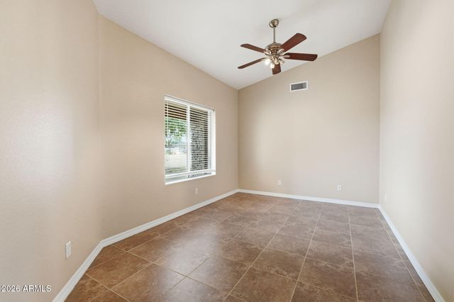 32324 N APACHE Avenue, San Tan Valley, AZ 85144
