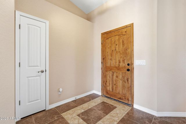 32324 N APACHE Avenue, San Tan Valley, AZ 85144