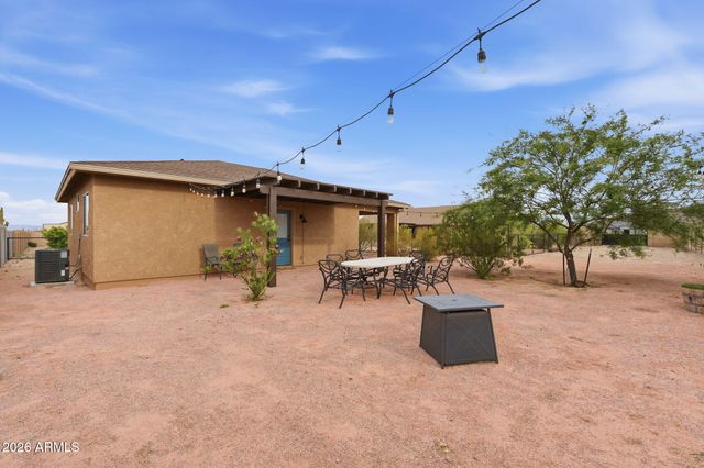 32324 N APACHE Avenue, San Tan Valley, AZ 85144