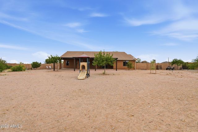 32324 N APACHE Avenue, San Tan Valley, AZ 85144