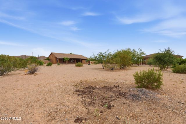 32324 N APACHE Avenue, San Tan Valley, AZ 85144