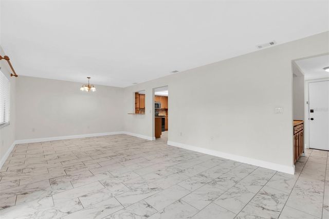 9809 LOMBARD COURT 109, Tampa, FL 33618