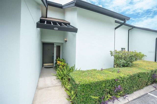 9809 LOMBARD COURT 109, Tampa, FL 33618