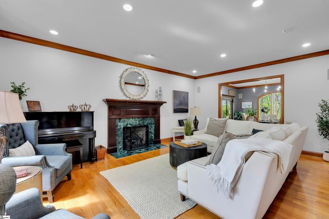 116 Sleepy Hollow Lane, Spartanburg, SC 29306