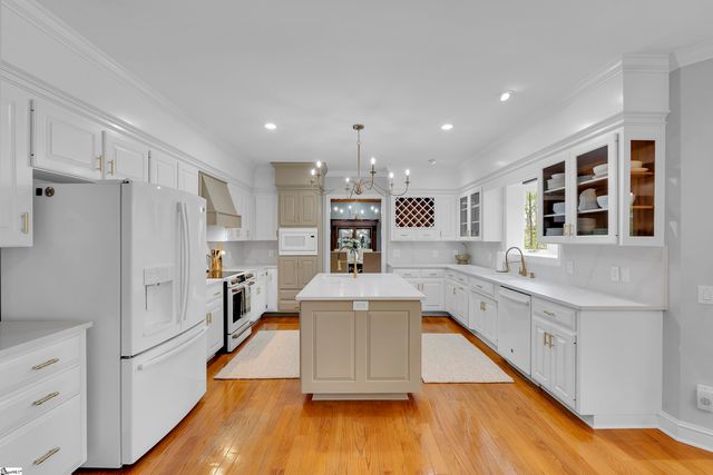116 Sleepy Hollow Lane, Spartanburg, SC 29306