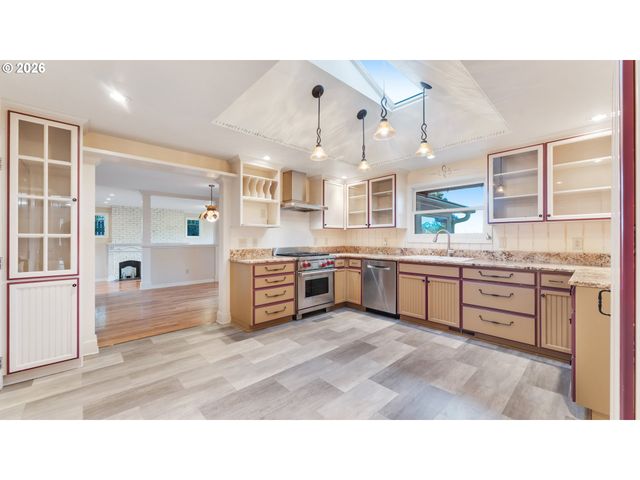 38647 SCRAVEL HILL Rd, Albany, OR 97322