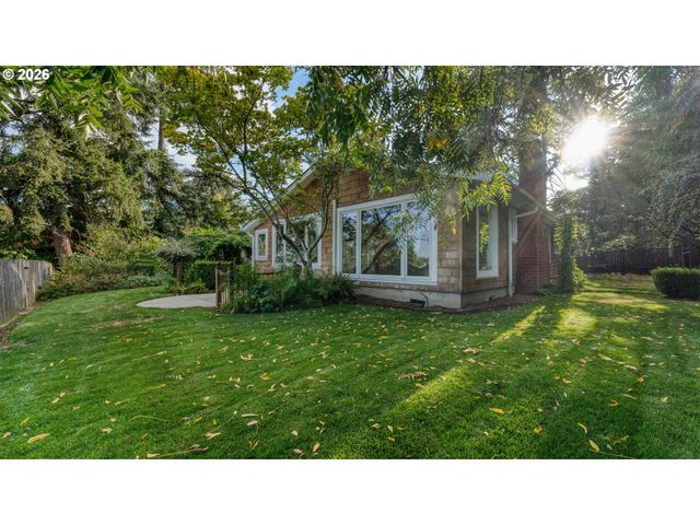 38647 SCRAVEL HILL Rd, Albany, OR 97322