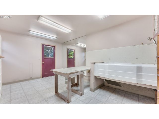 38647 SCRAVEL HILL Rd, Albany, OR 97322