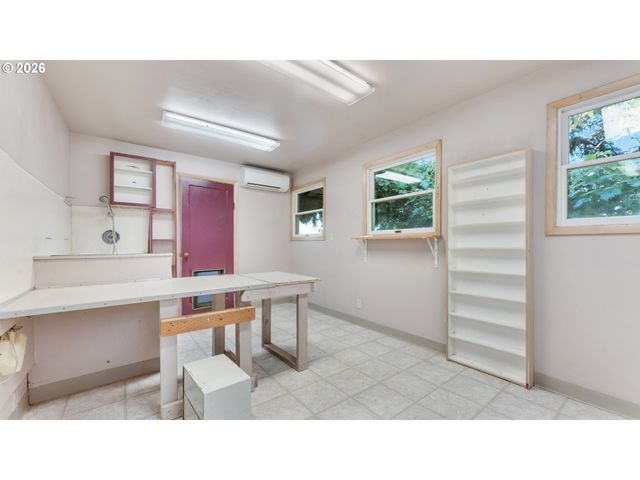 38647 SCRAVEL HILL Rd, Albany, OR 97322